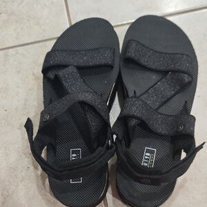 Yellow Box Kids Black Strap Sandals